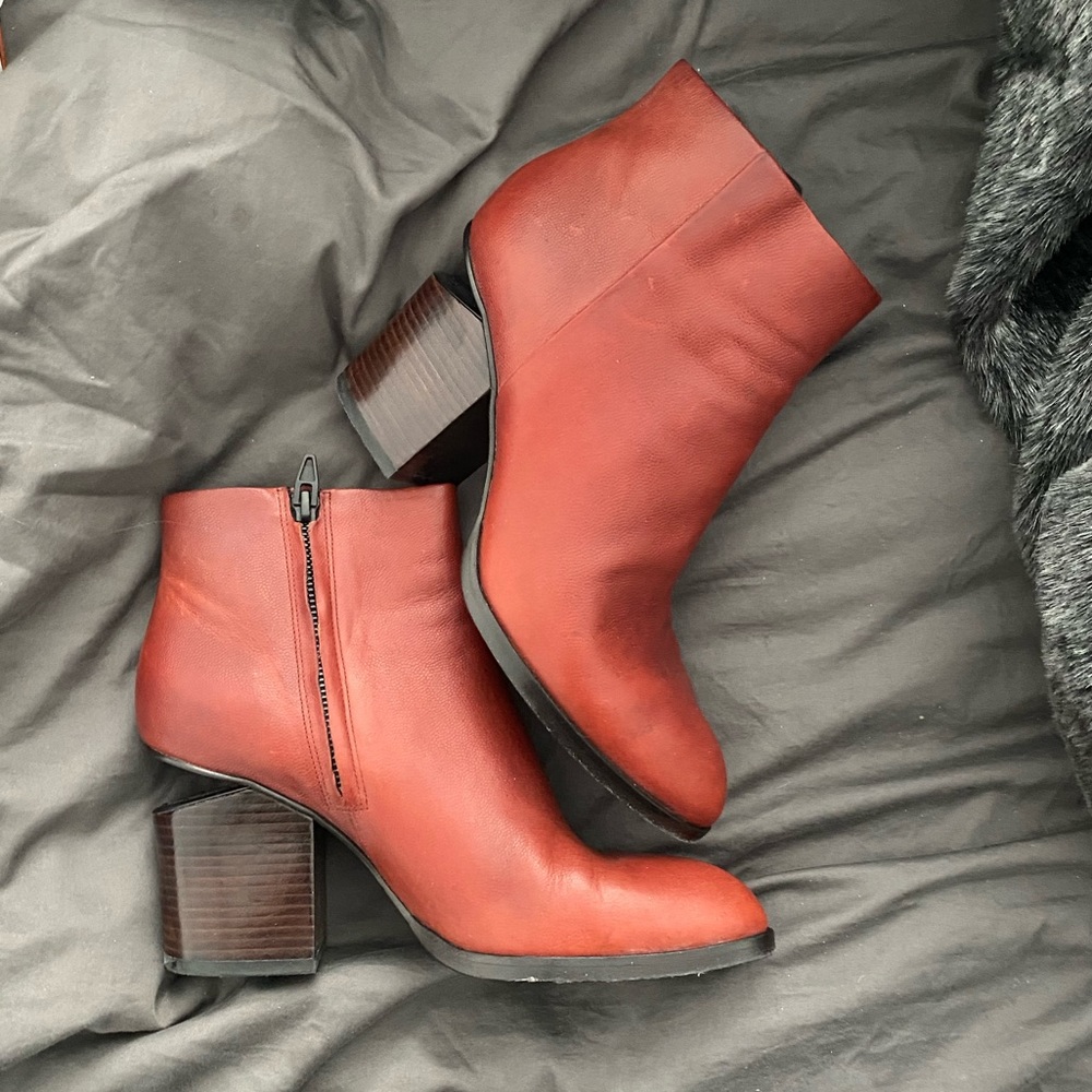Alexander Wang Gabi blood orange 39 cut out heels